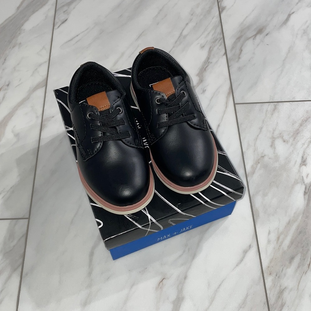 New max + Jake toddler boy dress shoe size 11T